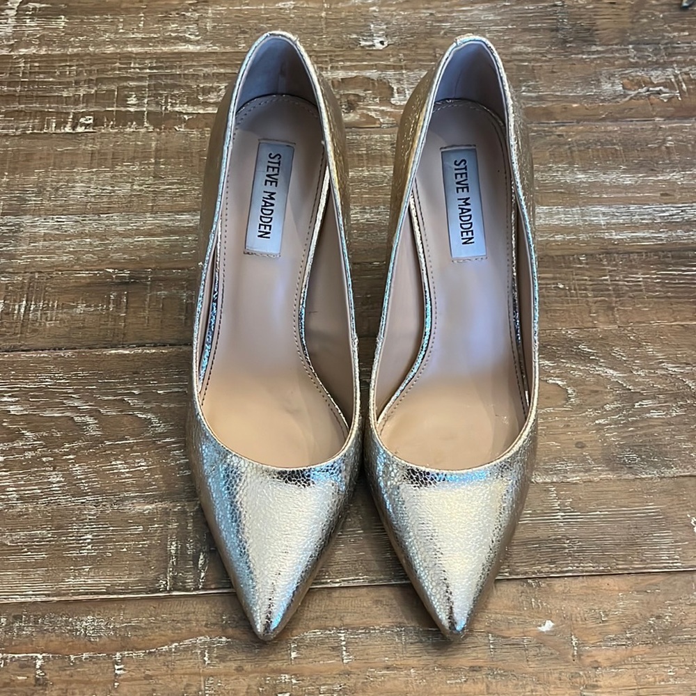 Steve Madden Gold Heels Size 8